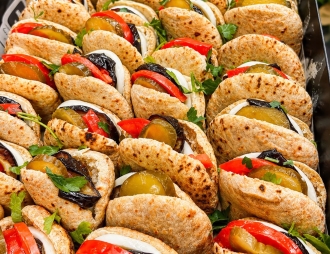 מגש אירוח פיתה ביס